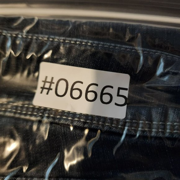 Wrangler Jeans Womens 8 Dark Wash Stretch Mid Rise Shaping Bootcut - Picture 14 of 14